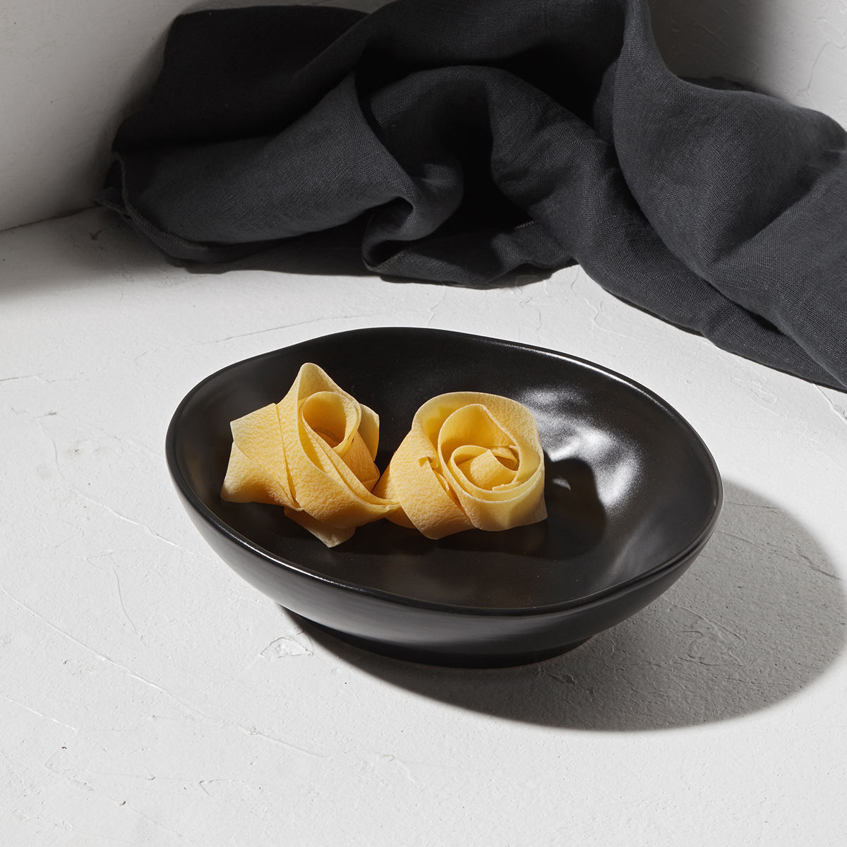 0010708_-mare-stoneware-22cm-midnight