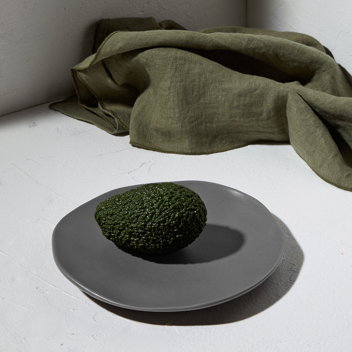 0010711_-mare-stoneware-22cm-graphite