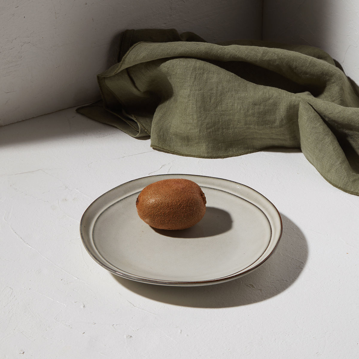 0010725_-deline-stoneware-21cm-dove